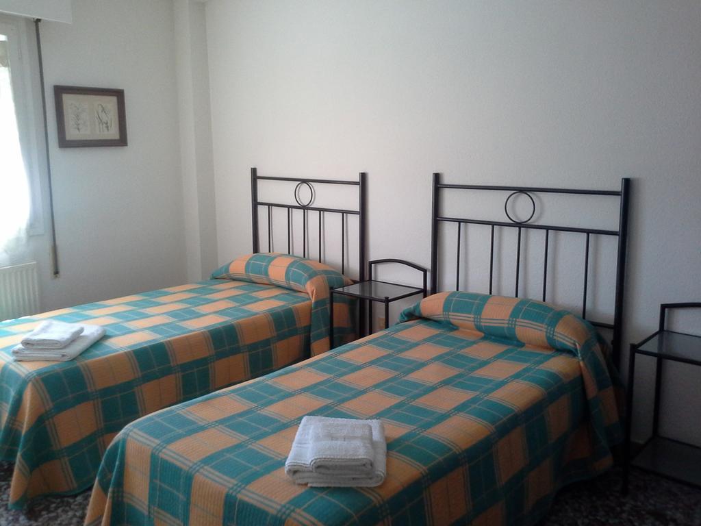 Pension Lacasta Сарагоса Экстерьер фото