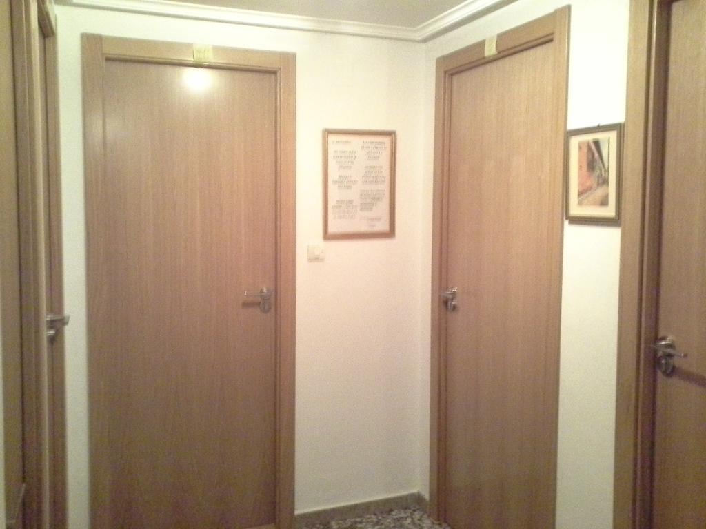Pension Lacasta Сарагоса Экстерьер фото